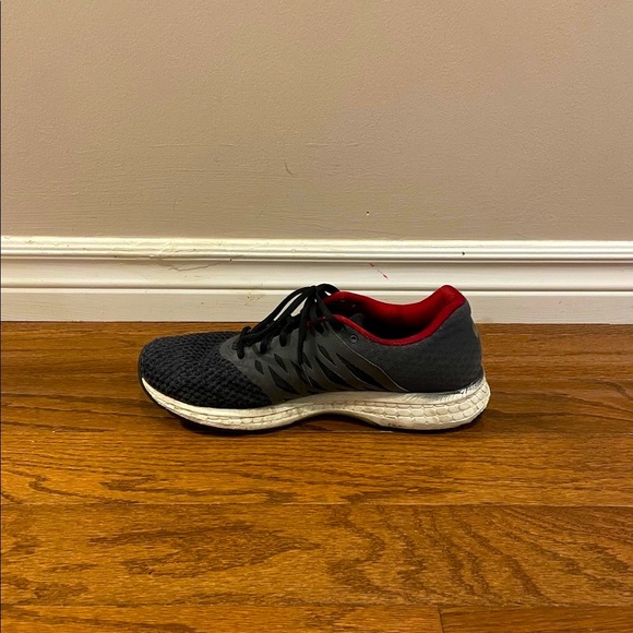 Mens Asics Shoes - Picture 4 of 5